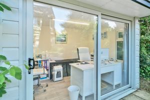 Photo 18- click for photo gallery